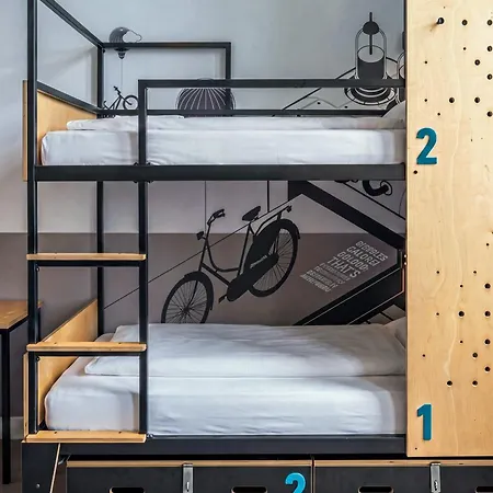 Stayokay Hostel Amsterdam Oost-3